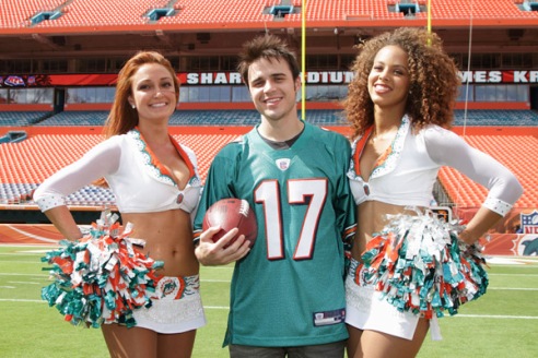 Kris Allen and the Miami Dolphins Cheerleaders